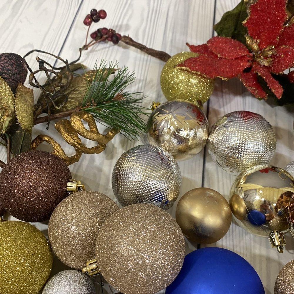 70+ Piece Bundle of Christmas Tree Ornaments Decorations - Picture 5 of 7